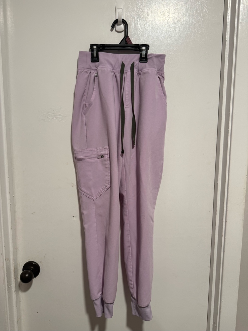FIGS Lilac Women's Jogger Pants with Cargo Pocket